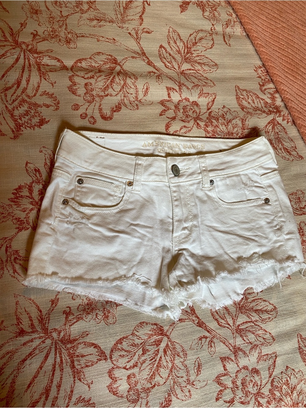 American Eagle Outfitters White Denim Frayed Hem Jean Shorts